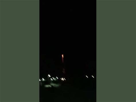 запускали салют #ракета #суетологи #салют #взрыв - YouTube