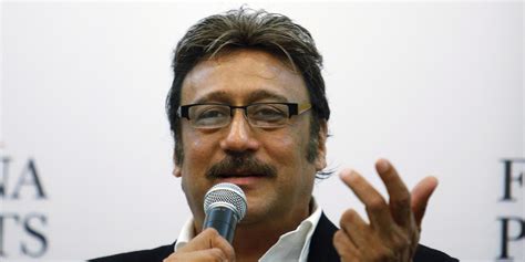 Jackie Shroff Family Photos, Father, Wife, Son, Daughter, Age, Height, Bio
