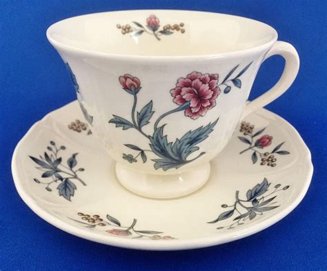 Salewilliamsburg Potpourri Footed Teacup Saucer Set By Wedgwood