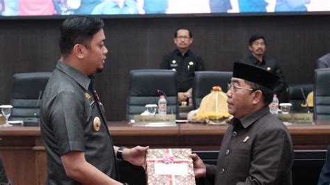 Serahkan Ranperda APBD Gowa 2023 Adnan Purichta Ichsan Target