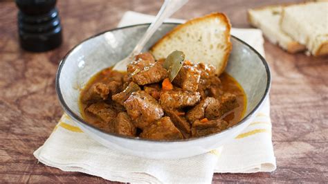 Spezzatino Di Manzo La Ricetta Facile Per Farlo Tenero E Succoso