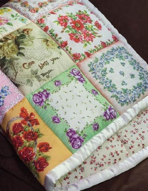 Victorian Trading Co Vibrant Handkerchief Hankie Throw Puff Quilt