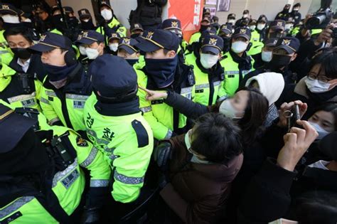 국정원 간첩수사 고리로 대공수사권 이관 반대 여론전 나선 與 네이트 뉴스