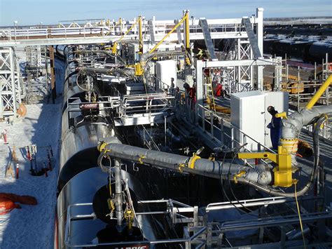 As Oil Glut Grows Canadas Crude By Rail Terminals Sit Idle Biocap