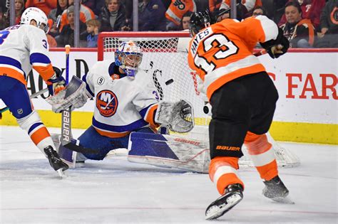 Run-down Islanders beaten by Flyers, Kevin Hayes | amNewYork