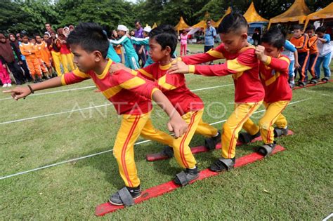 FESTIVAL PERMAINAN TRADISIONAL ANTARA Foto