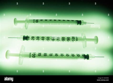 Syringes Needles Hi Res Stock Photography And Images Alamy