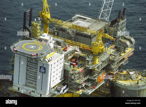 North Sea Oil Rig Brent Hi Res Stock Photography And Images Alamy