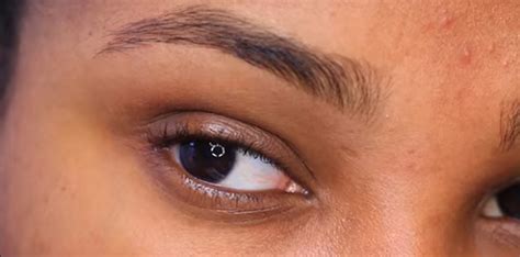 Step By Step Tutorial To Get Sharp Eyebrows Without Threading