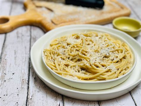 Bucatini Cacio E Pepe Authentic Foolproof Recipe — Chef Denise