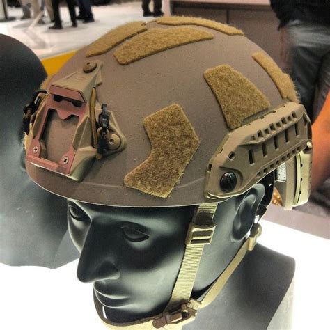 Dsei 2017 Neue Sf Helme Von Ops Core Spartanat