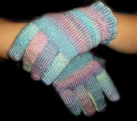 How To Loom Knit Gloves Fine Gauge Knitting Gloves Tutorial Loom