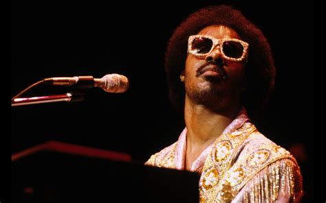 Top 10 STEVIE WONDER Songs | Gigslutz