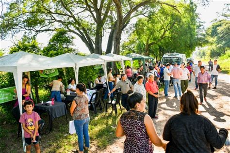 Cientos De Vecinos Fueron Atendidos En Colonia Cabral Municipalidad