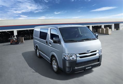 Hiace Panel Van - Features - Toyota Trinidad