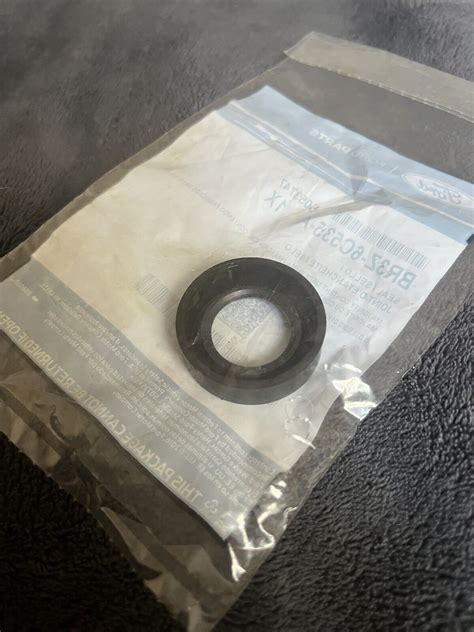 Brand New Genuine Ford Engine Valve Cover Washer Seal Br Z C A Ebay