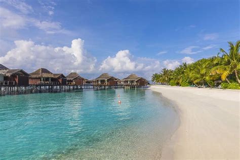 Cushion Of Anantara Veli Resort South Male Atoll Maldives