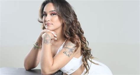 Daniela Darcourt Instagram Anuncia Que Brindar Concierto Online