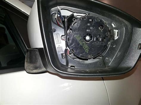Как снять боковое зеркало заднего вида на skoda octavia а5