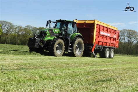 Foto Deutz Fahr Agrotron