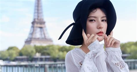 China Entertainment News Zhang Yuxi Poses For Photo Shoot In Paris