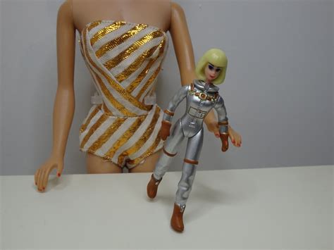 Miniature Barbie Articulated Blonde Space Suit Barbie Doll Unboxed
