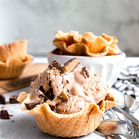 No Churn Chocolate Peanut Butter Cup Ice Cream Smells Like Home