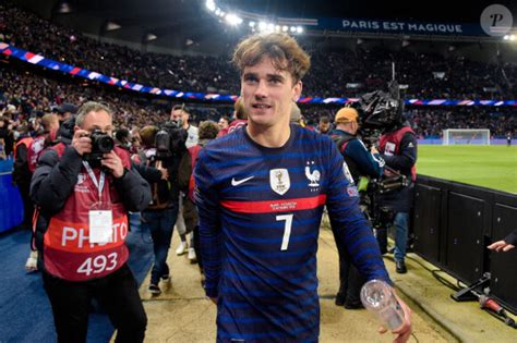 Antoine Griezmann A Ans Beau Message De Sa Femme Et Norme G Teau