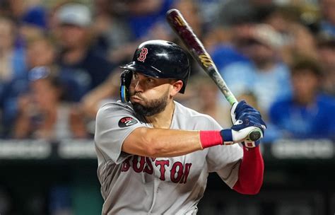 Boston Red Sox Release Veteran First Baseman Eric Hosmer