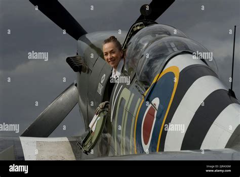 Carolyn Grace The Worlds Only Female Spitfire Pilot Her Late Husband