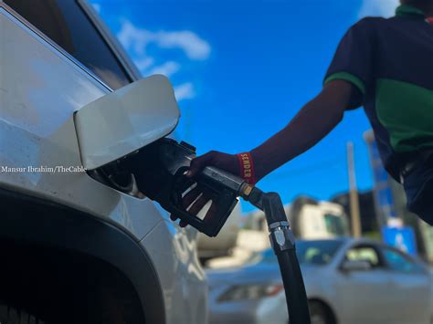 Petrol Price Hits N1 000 Per Litre In Abuja As Queue Returns OsunDefender