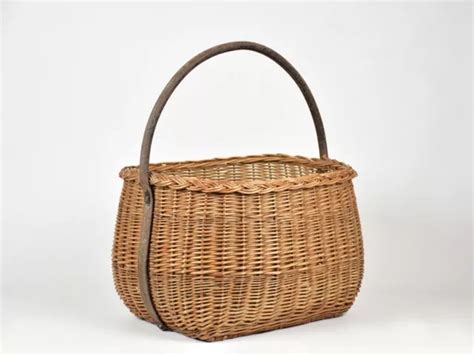 GRAND PANIER EN osier avec une robuste anse en métal vintage EUR 1 00