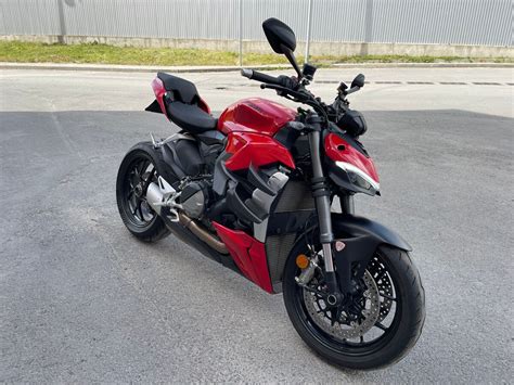 Купить б у Ducati Streetfighter V инжектор передач в Москве красный naked bike года на