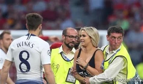 Liverpool Vs Tottenham Remember The Peak Showdown With Naked Girls