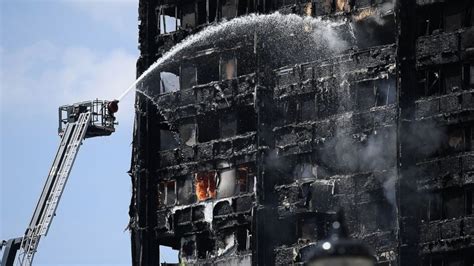 Massive Fire Engulfs London High Rise Leaves At Least 6 Dead Abc News