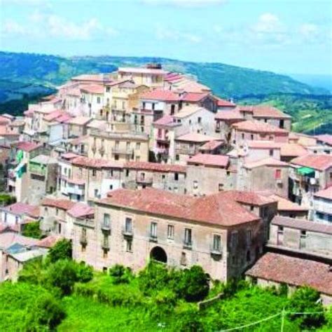 Monterosso Calabro Tutto Pronto Per La Festa Del Basket Grande