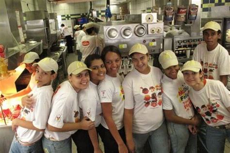 Jovem Aprendiz MC Donalds Inscrição salário e benefícios