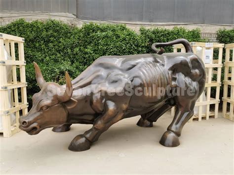 Charging Bull Statue - Wall Street Bull For Sale - SevenTreeSculpture