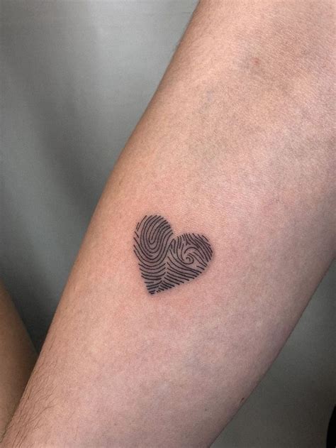 Pin Di Abigail Henriquez Su Tatuajes Minimalistas Idee Per Tatuaggi