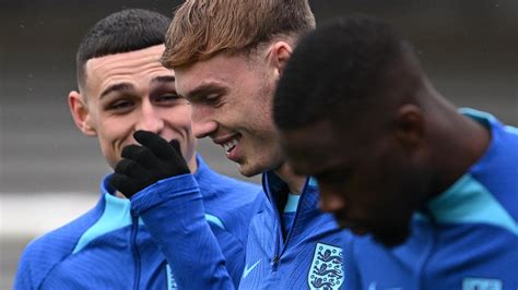 Phil Foden Dan Cole Palmer Anak Muda Yang Menyita Perhatian Di Liga