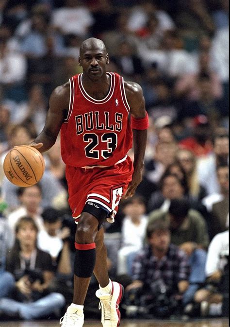 Ex de Michael Jordan Juanita lo demandó 1 año después de que él le