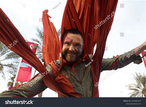 903 Qatar Citizen Images Stock Photos And Vectors Shutterstock