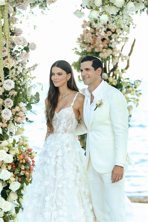 At Her Beachside Wedding Model Kamila Hansen Married Under A Chuppah Of