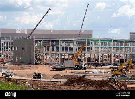 New Warehouse Under Construction Stock Photo Alamy