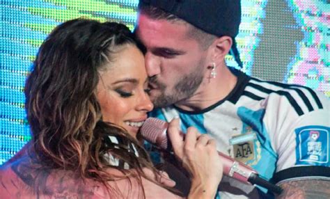 De Paul Fue Ovacionado En El Show De Su Novia Tini Stoessel