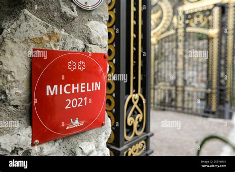 Michelin Star Logo Hi Res Stock Photography And Images Alamy Atelier