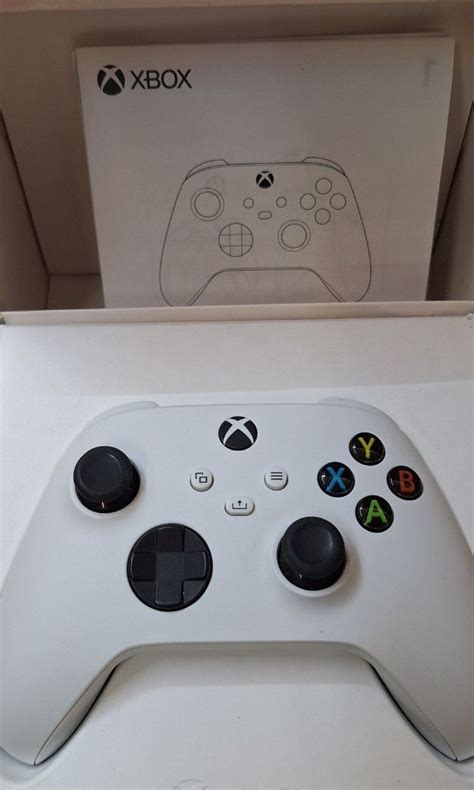 XBOX Wireless Controller Robot White, Video Gaming, Gaming Accessories ...