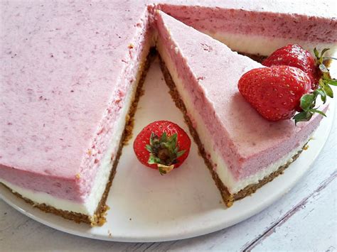 Nyárváró epres fehércsokis mousse torta Napidoktor