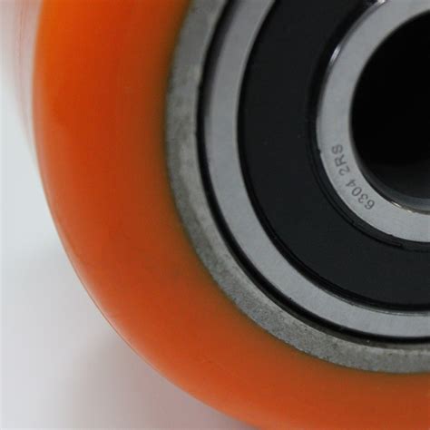 82 X 65mm Polyurethane Roller 20mm Axle Diameter Pu340 M20