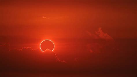 How To Photograph A Solar Eclipse Space